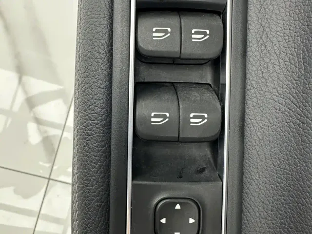 Mercedes-Benz A-Class — Фото автомобиля 11
