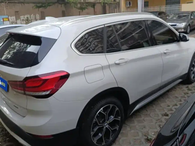 BMW X1 — Фото автомобиля 3