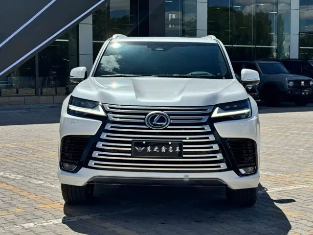 Lexus LX — Фото автомобиля 2