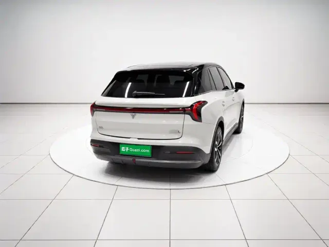 Hozon Neta L — Фото автомобиля 3