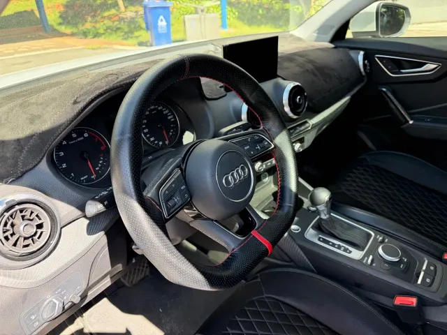 Audi Q2L — Фото автомобиля 12