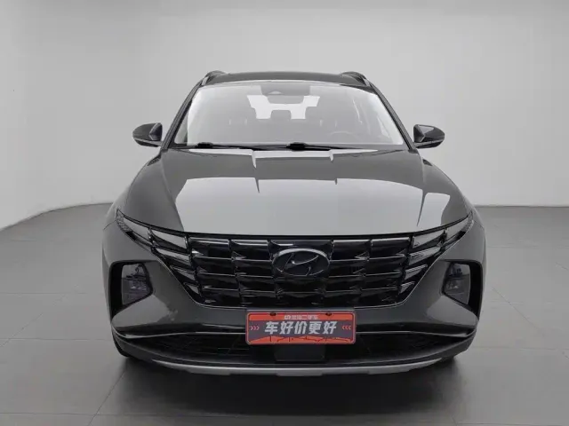 Hyundai Tucson — Фото автомобиля 3