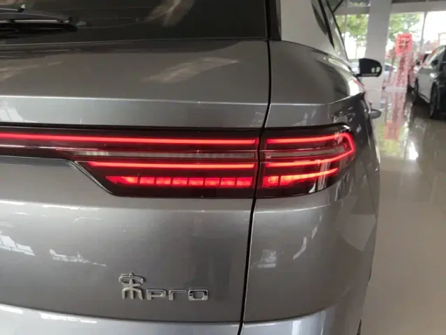 BYD Song Pro — Фото автомобиля 7