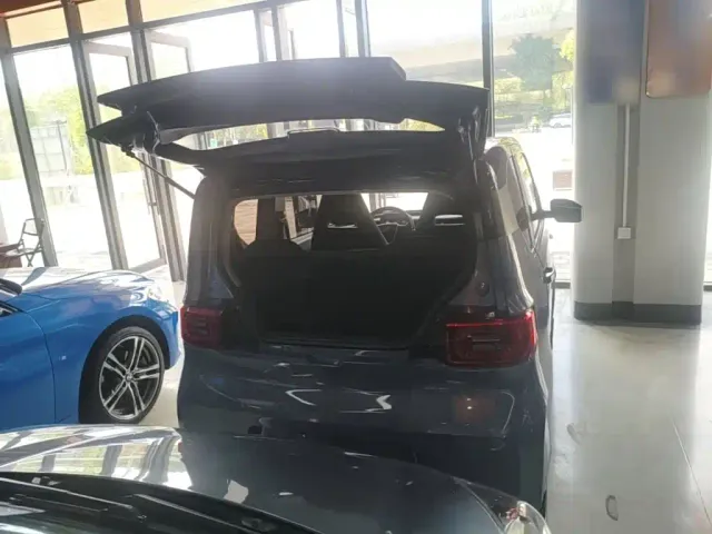 Wuling Hongguang Mini EV — Фото автомобиля 18