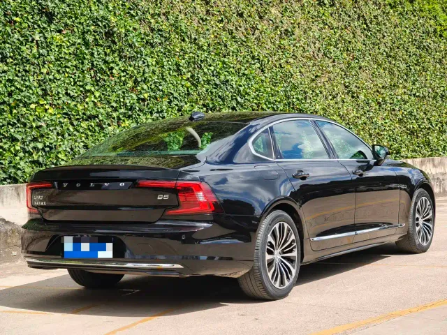 Volvo S90 — Фото автомобиля 5