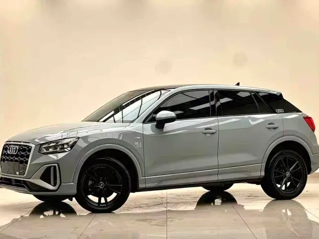 Фотография автомобиля — Audi Q2L