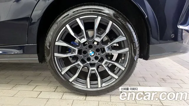 BMW X6 xDrive40i M Sport — Фото автомобиля 18