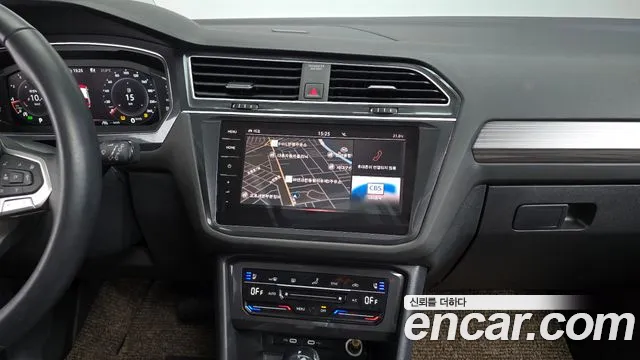 Volkswagen Tiguan — Фото автомобиля 13