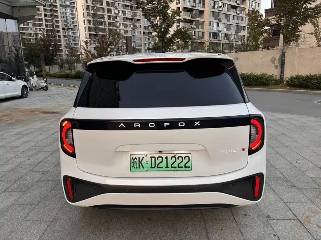 Arcfox Kaola S — Фото автомобиля 5