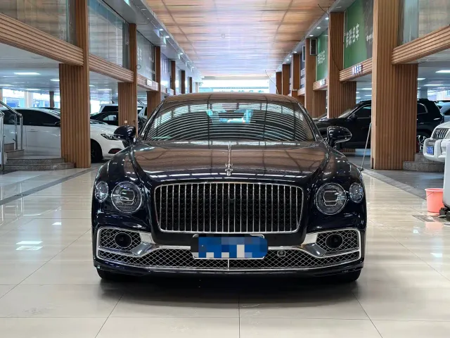 Bentley Flying Spur — Фото автомобиля 2