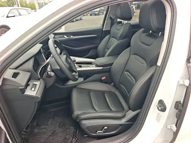 Geely Xingrui — Фото автомобиля 14
