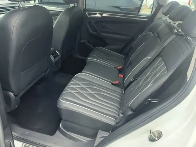 Volkswagen Tiguan L — Фото автомобиля 16