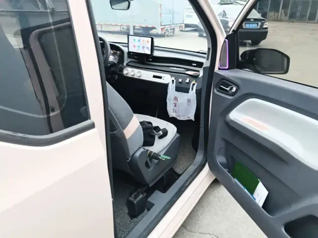 Wuling Hongguang Mini EV — Фото автомобиля 8