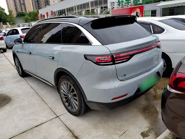 Leapmotor C11 — Фото автомобиля 4