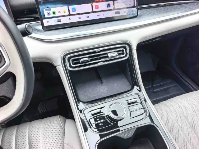 Geely Galaxy Stellar 6 — Фото автомобиля 4