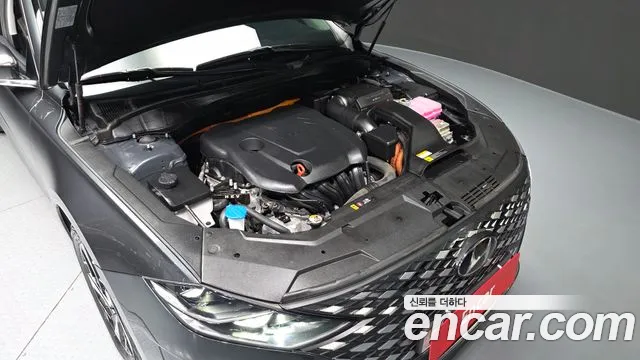 Hyundai Grandeur Premium — Фото автомобиля 2