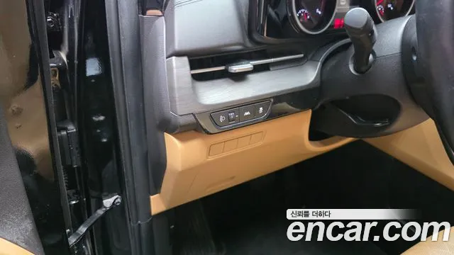 Kia Canival Carnival 4 поколение Дизель 11 мест Prestige — Фото автомобиля 6