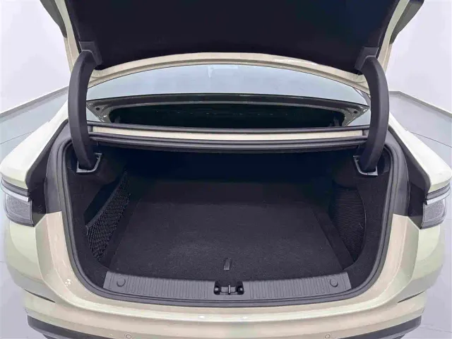 BYD Seal 07 DM-i — Фото автомобиля 28