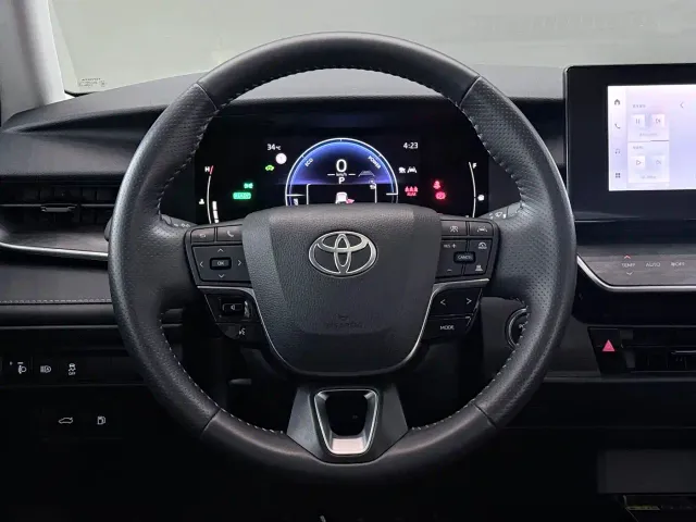 Toyota Camry — Фото автомобиля 11