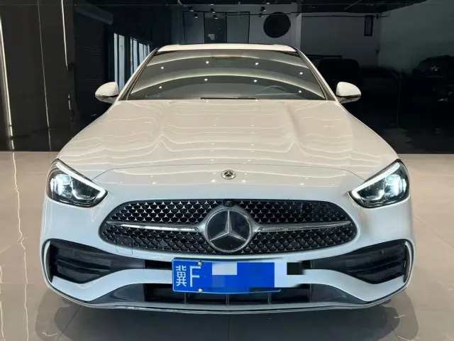 Mercedes-Benz C-Class — Фото автомобиля 2