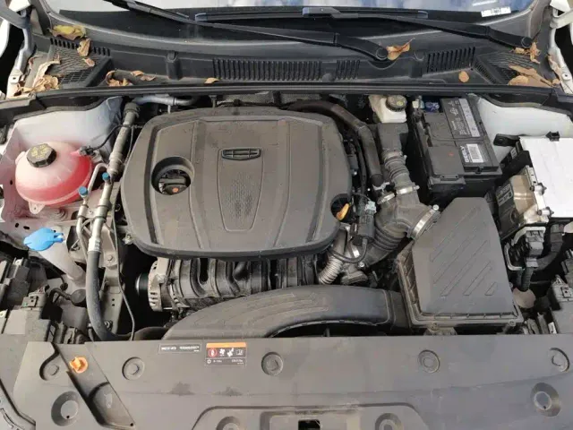 Geely Emgrand — Фото автомобиля 9