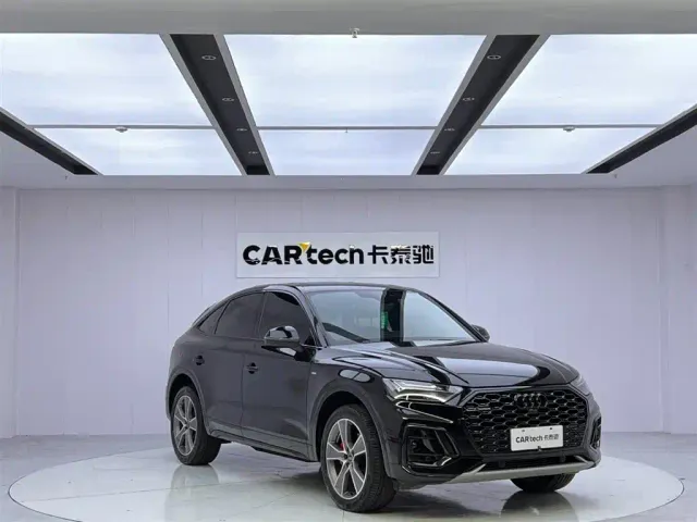 Audi Q5L Sportback — Фото автомобиля 7