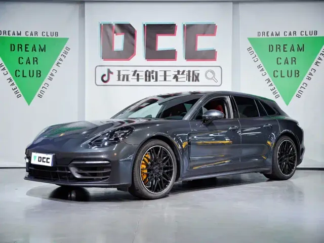Фотография автомобиля — Porsche Panamera