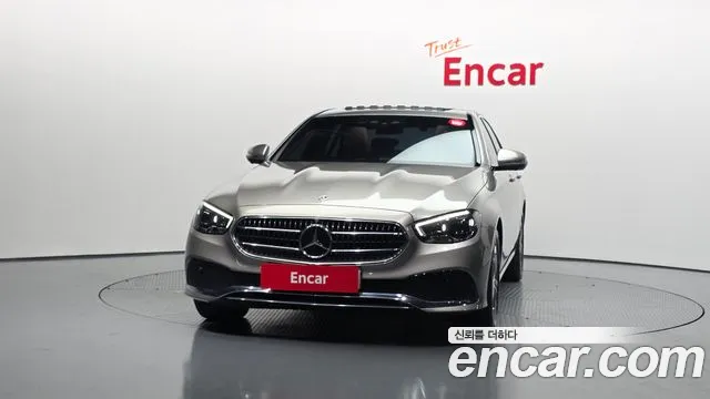 Mercedes-Benz E-Class E-класс W213 E350 4MATIC Avantgarde — Фото автомобиля 2