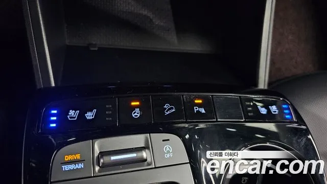 Hyundai Tucson Tucson (NX4) Дизель 2.0 4WD — Фото автомобиля 17