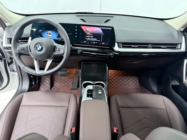 BMW X1 — Фото автомобиля 8