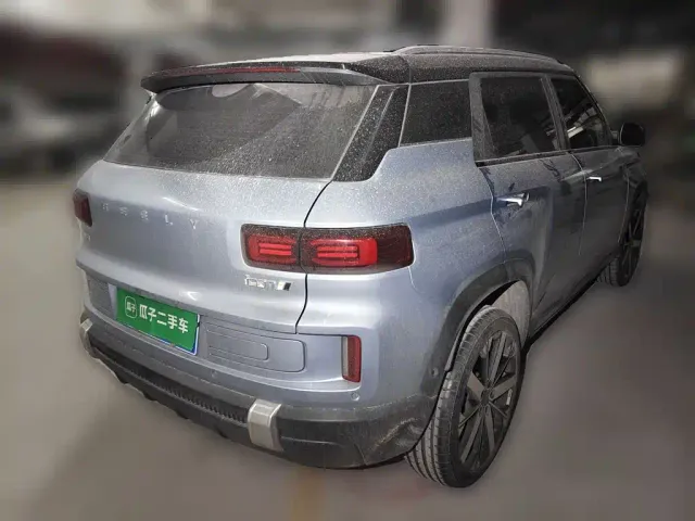 Geely ICON — Фото автомобиля 6