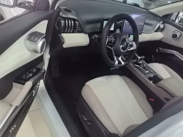 BYD Yuan PLUS — Фото автомобиля 15