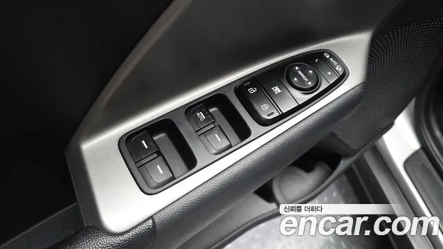 Kia Niro Niro Plus Air — Фото автомобиля 28