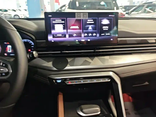 Geely Vision X6 — Фото автомобиля 12