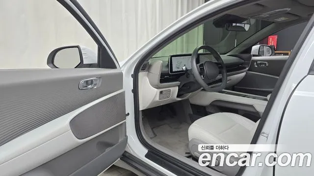 Hyundai Ioniq 6 — Фото автомобиля 15