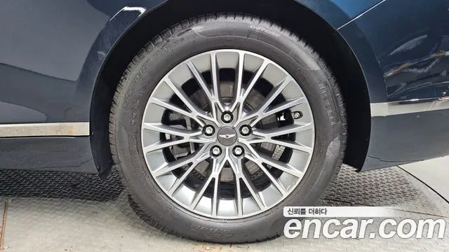 Genesis G80 RG3 — Фото автомобиля 6