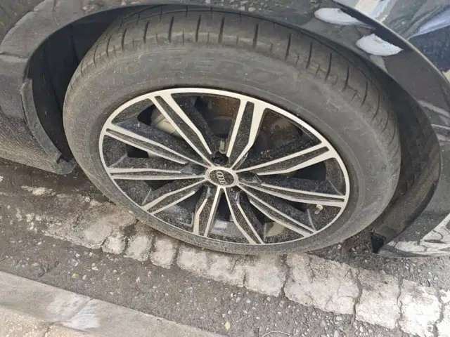 Audi A6L — Фото автомобиля 6