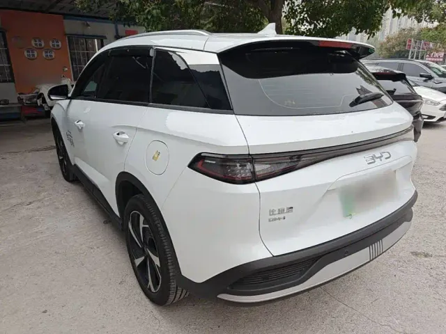 BYD Seal 05 DM-i — Фото автомобиля 4