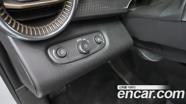 ChevroletGMDaewoo Trax Trax Кроссовер — Фото автомобиля 13