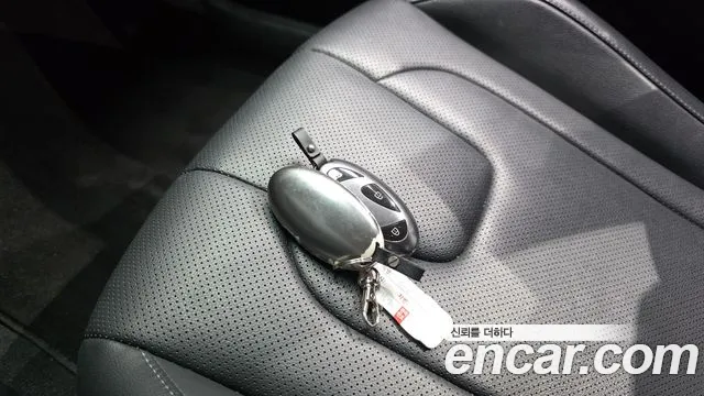Hyundai Avante CN7 — Фото автомобиля 30