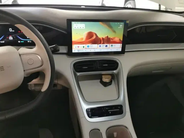 Geely Starry Wish — Фото автомобиля 12