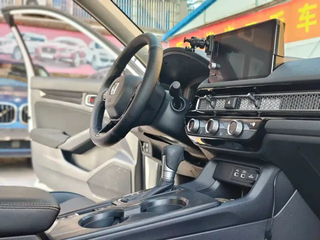 Honda Civic — Фото автомобиля 11