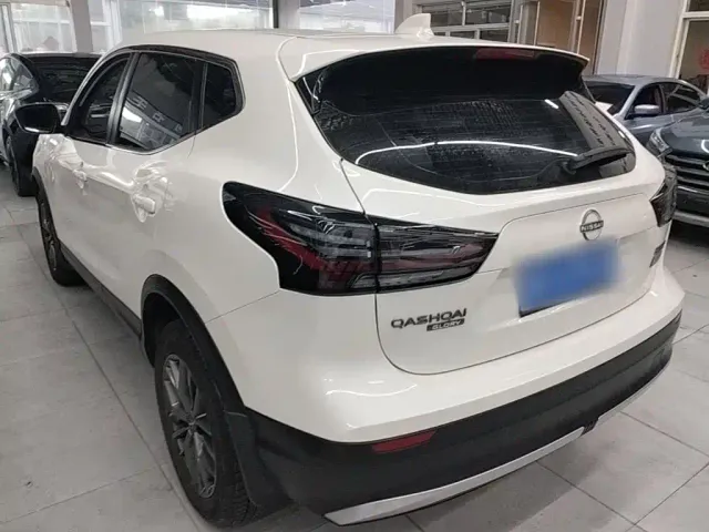 Nissan Qashqai — Фото автомобиля 4