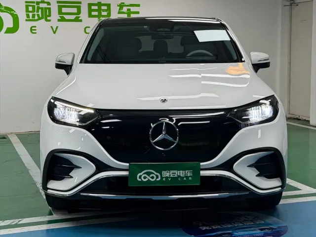 Mercedes-Benz EQE SUV — Фото автомобиля 2