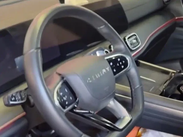 Chery Tiggo 9 — Фото автомобиля 8