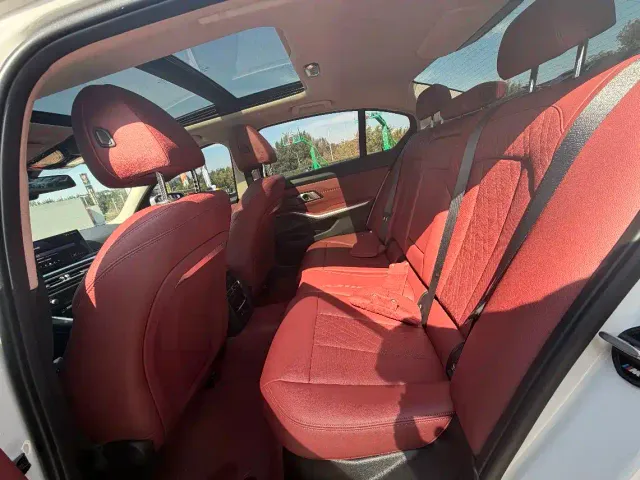 BMW 3 Series — Фото автомобиля 7