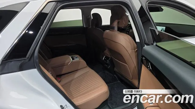 Hyundai Grandeur GN7 — Фото автомобиля 17