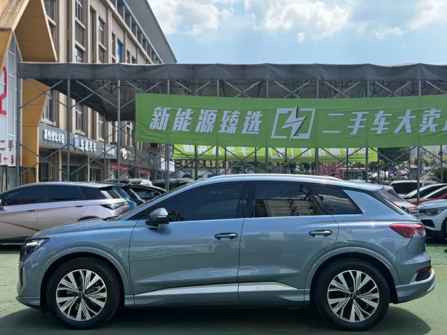 Audi Audi Q4 e-tron 2023 40 e-tron Pioneer Edition — Фото автомобиля 3