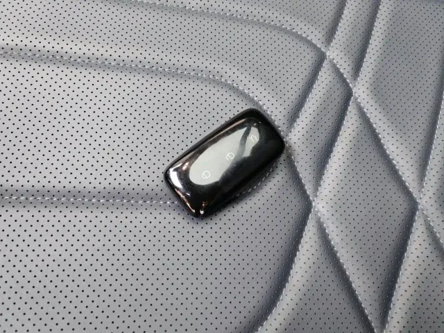 Geely Galaxy Starship 7 EM-i — Фото автомобиля 17