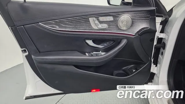 Mercedes-Benz E-Class W213 — Фото автомобиля 13